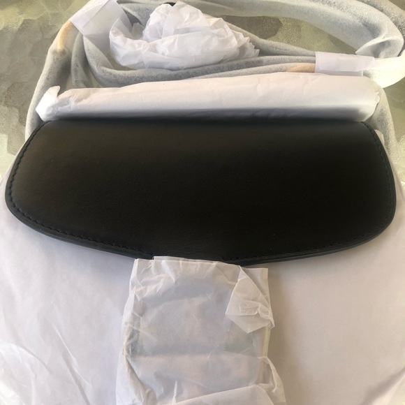 NWT $348 TORY BURCH MILLER SMALL LEATHER SADDLEBAG - Picture 6 of 14